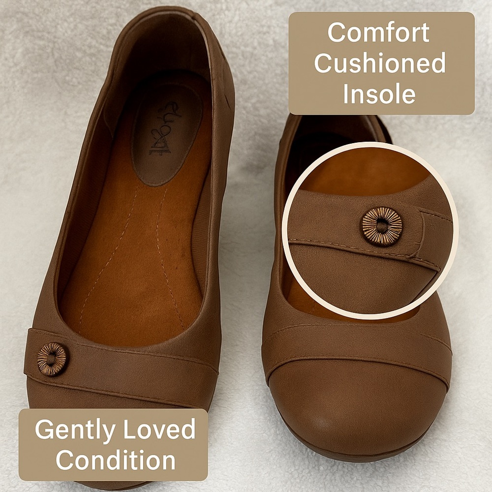 Sofft Women's Tan Flats with Button Detail